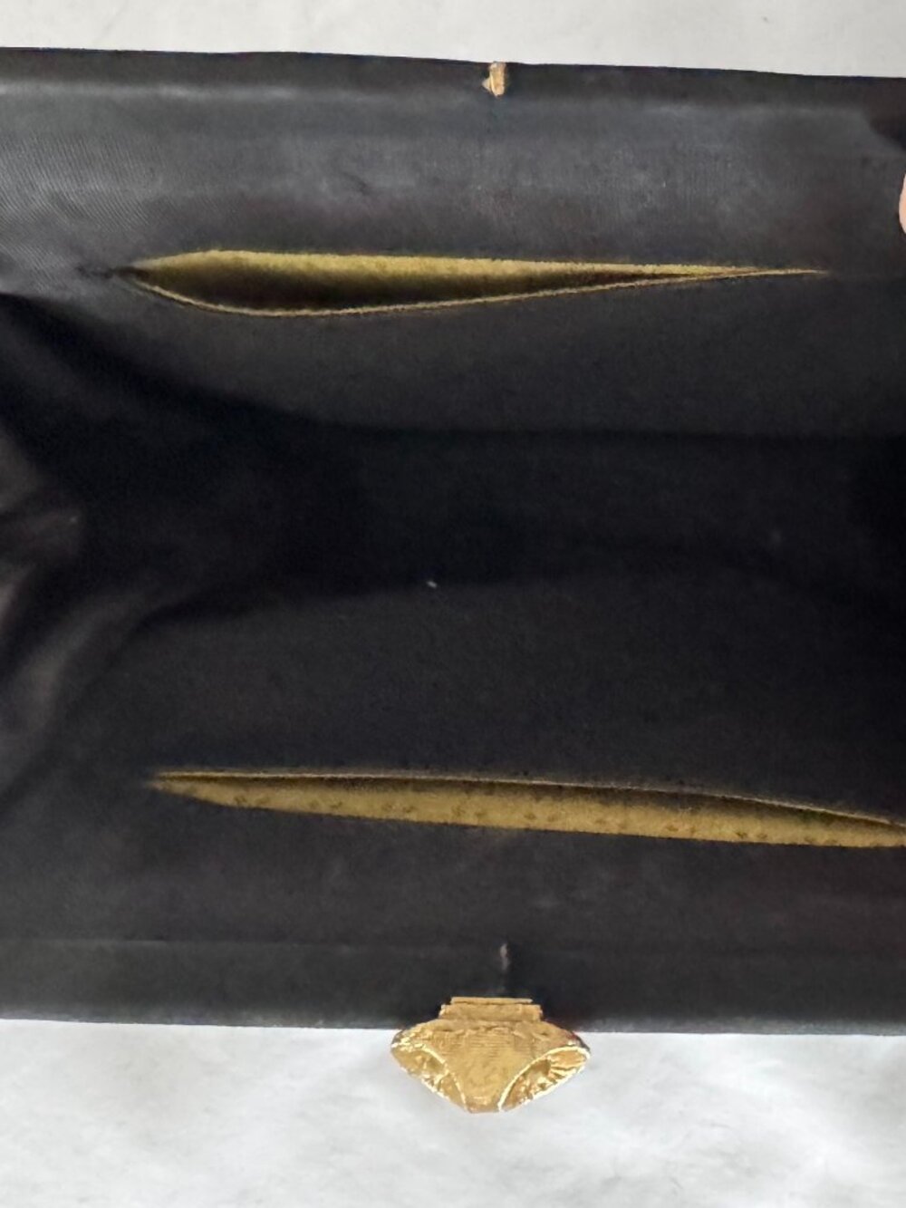 Vintage Evening Bag (1950s): Trapezoid Shape, Black Fabric,Gold-Tone Brass Clasp - Picture 6 of 6